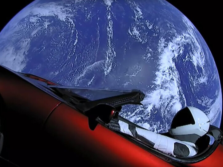 Un frame della diretta Youtube del lancio di Falcon Heavy dello scorso 6 febbraio