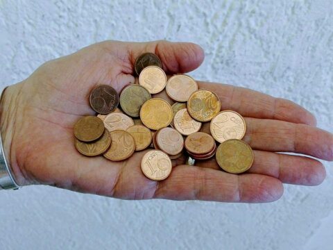 Stop alle monetine da 1 e 2 centesimi: aumentano i prezzi?
