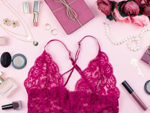Intimo curvy: la lingerie che accarezza e valorizza le forme