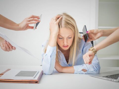 Essere multitasking è davvero un vantaggio? Cosa comporta per il cervello e come proteggerlo