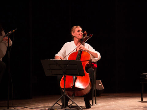 Che emozione “Donne come noi” a teatro