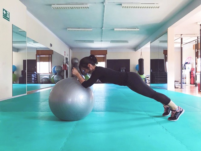 plank fitball