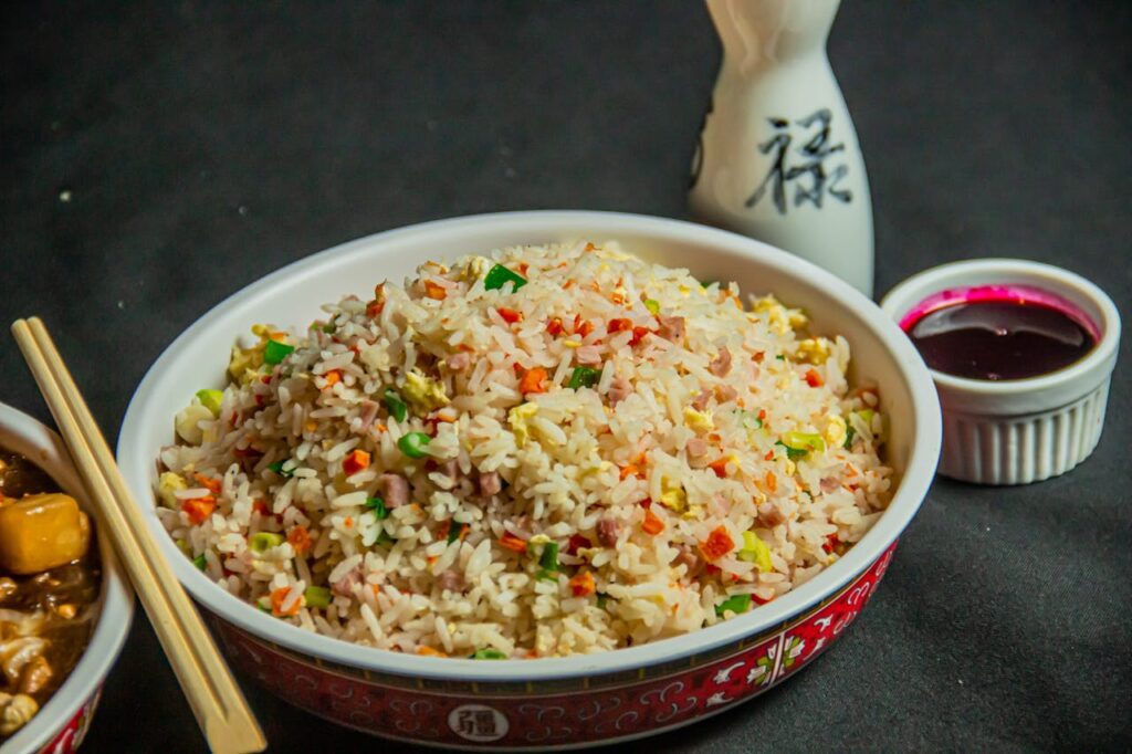 Ciotola di riso alla cantonese