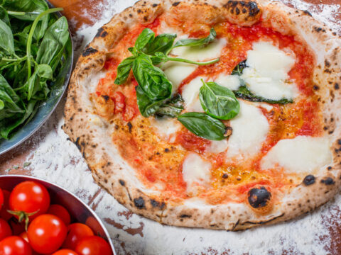 Dalla pizza gourmet ai grani antichi: 5 piatti tradizionali in versione glamour