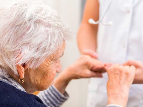 Alzheimer, la retta per i malati ora è gratuita?