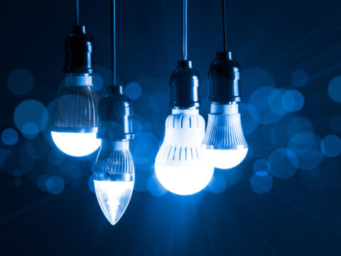 Al bando le lampadine alogene inefficienti: nuove regole da settembre