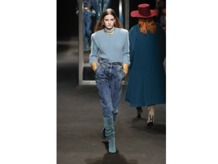 Jeans a vita alta con piccole borchie di Alberta Ferretti