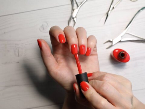 Come ottenere una manicure duratura