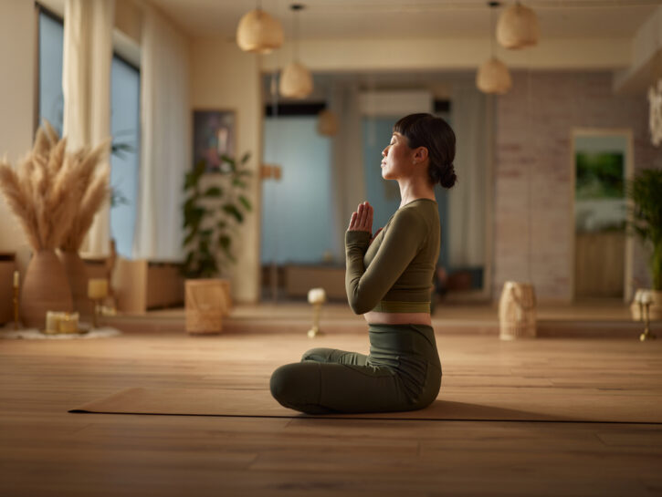 Dal sudore al relax: i vantaggi inaspettati del bikram yoga