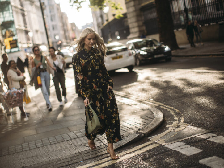 Vestiti a fiori: 5 idee moda abbinarli nei tuoi look