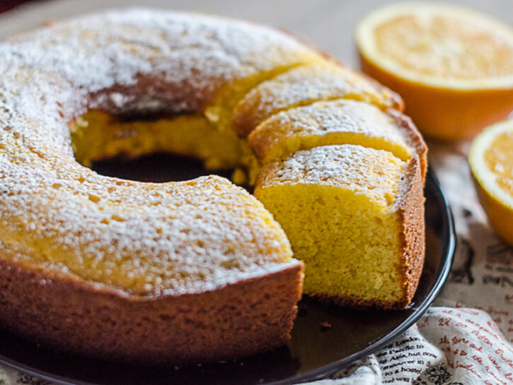 Ciambellone al succo di arancia e limone