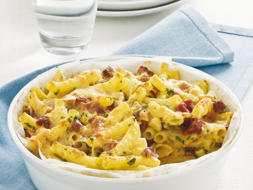 Maccheroncini al forno con salame
