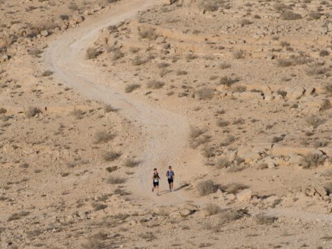 Il tramonto accompagna la seconda tappa della Dm Negev Adventure