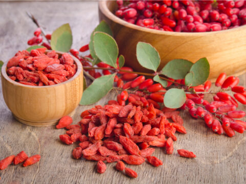 Bacche di Goji: benefici e proprietà del "diamante rosso cinese"