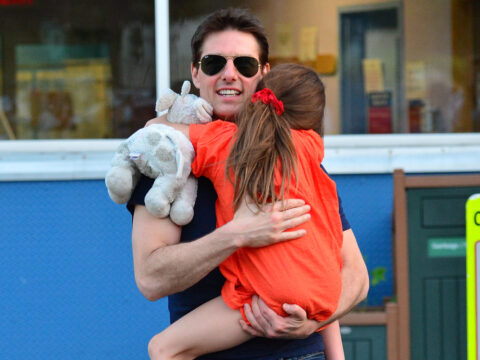 Tom Cruise ha ripudiato la figlia Suri perché non è un membro di Scientology