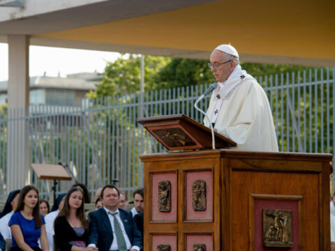 Papa Francesco e l'aborto: cosa scrivono le lettrici