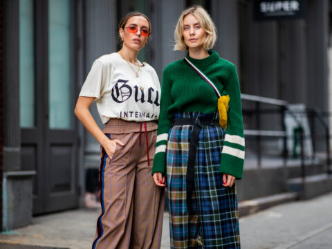 Pantaloni palazzo a vita alta: 5 look da sfoggiare all day long