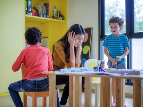 Studenti bulli e genitori maneschi: stop alla violenza sui prof