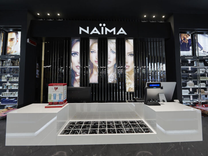 Naïma loves you