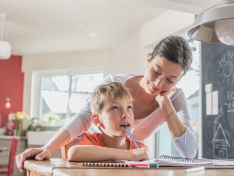 Scuola: meno compiti durante le vacanze?