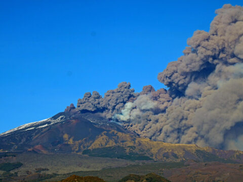 Il terremoto dopo l’eruzione: tremano i paesi sull’Etna