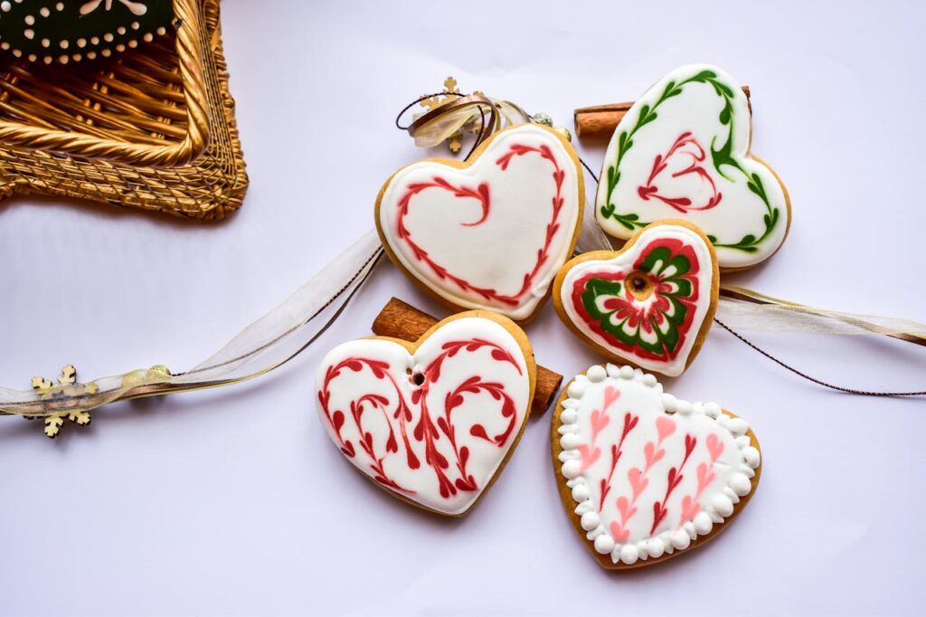 biscotti di Natale da appendere all'albero