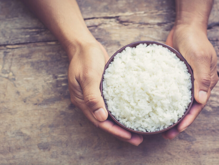 Dieta del riso: come funziona, rischi e benefici