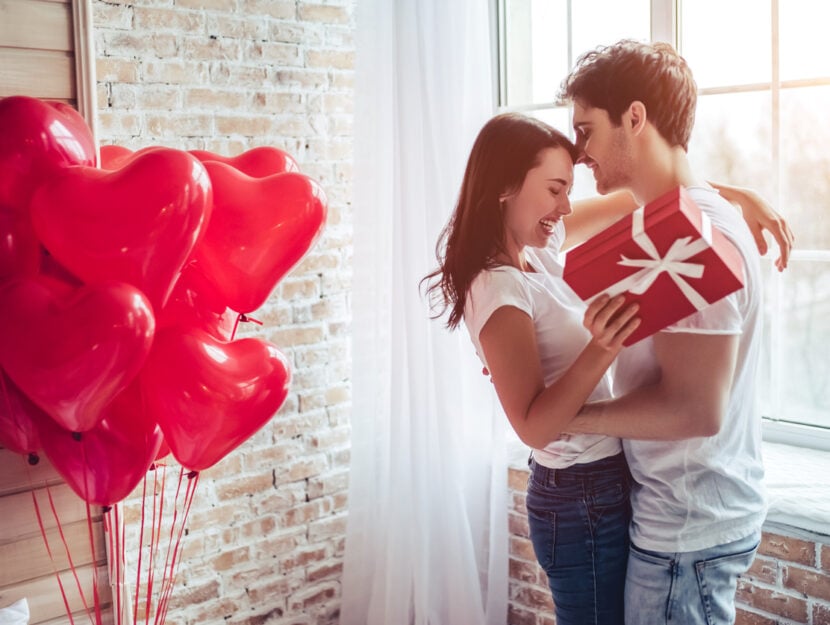 Idee per decorare la casa per San Valentino. porta caramelle