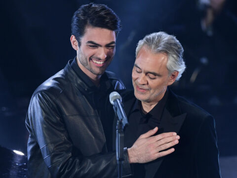 Matteo il figlio di Andrea Bocelli fa impazzire il Web