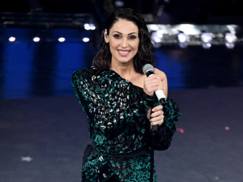Anna Tatangelo a Sanremo 2019: gli outfit della cantante sul palco dell'Ariston