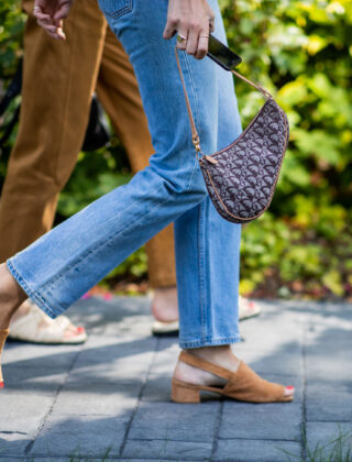 La storia della stoffa dei jeans. Ecco dove è nata e chi l'ha inventata