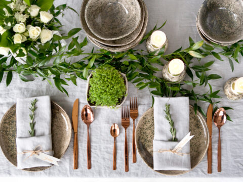 Come decorare e apparecchiare la tavola di Pasqua