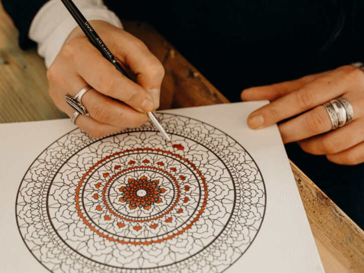 Come funziona la terapia con i mandala