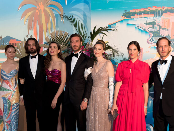 Tutti i Casiraghi innamorati al Ballo della Rosa