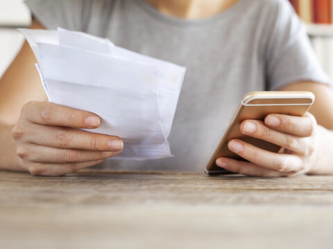 Bollette del telefono non pagate: arriva la banca dati dei morosi