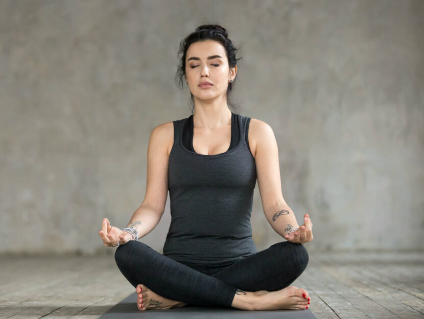 Yoga Antistress Esercizi Yoga Per Rilassarsi E Combattere L Ansia Donna Moderna