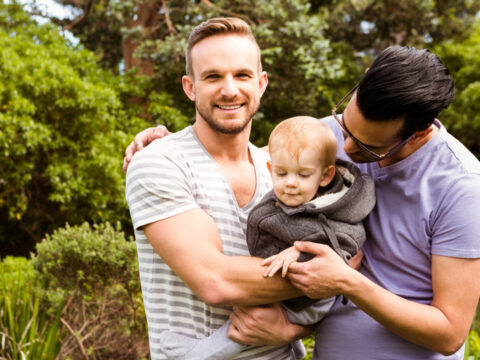 Coppie gay, stop della Cassazione ai due padri