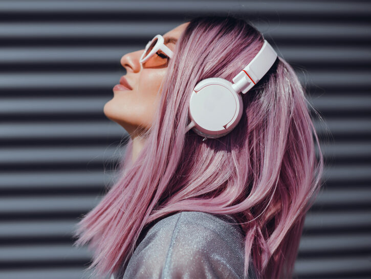 Ascoltare la musica fa bene alla mente e al cuore