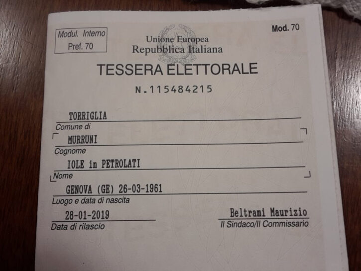 Scheda elettorale con il cognome del marito: è polemica