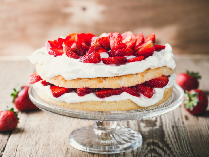Torta fragole e panna morbida