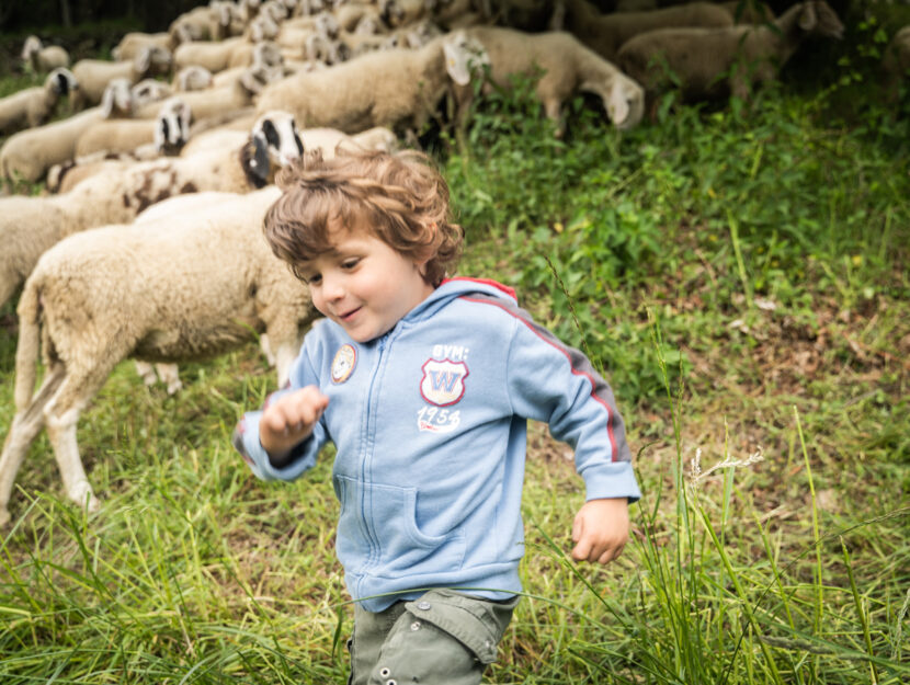 Le foto di questo articolo ritraggono Silvia e Jose, con i loro bambini (Clara, Alice e Pablo),