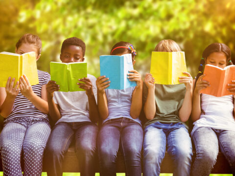 Sei libri da far leggere ai bambini quest'estate