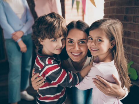 Frasi per zia e zio: auguri per la Giornata degli Zii (e non solo)