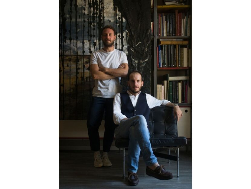 I due ideatori e fondatori della piattaforma Nowarc.com Seduto Paolo Bigliardi, in piedi Sebastiano