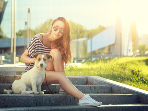 Cani in estate: alimentazione, passeggiate e rimedi per aiutarli a combattere il caldo