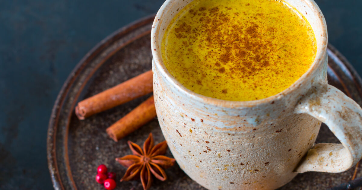 Ingredienti Per La Bevanda Ayurvedic Calda Polvere Della Curcuma Radice Cannella Zenzero Limone Sopra Fondo Gri Grigio Spazio Image139362262 - Foto 3