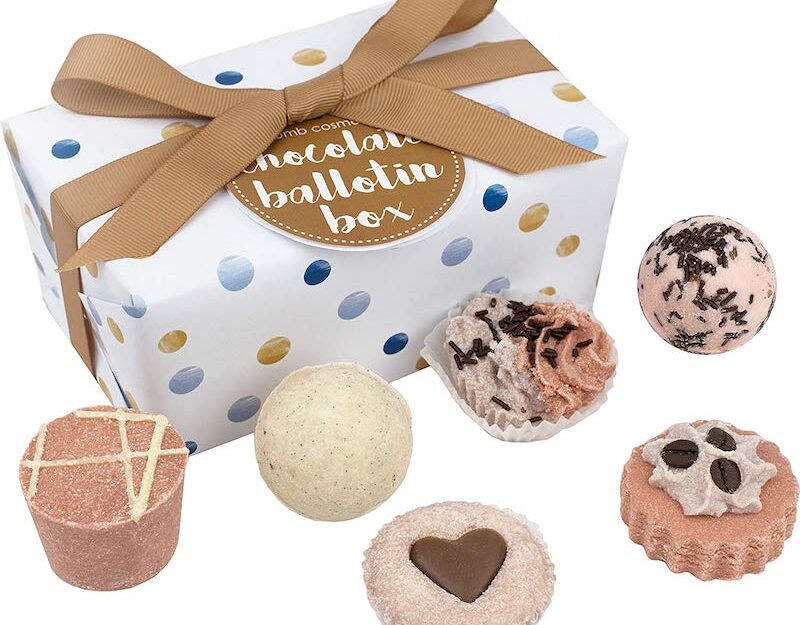 Regali di Natale per le amiche 2019 | Idee regalo belle e economiche