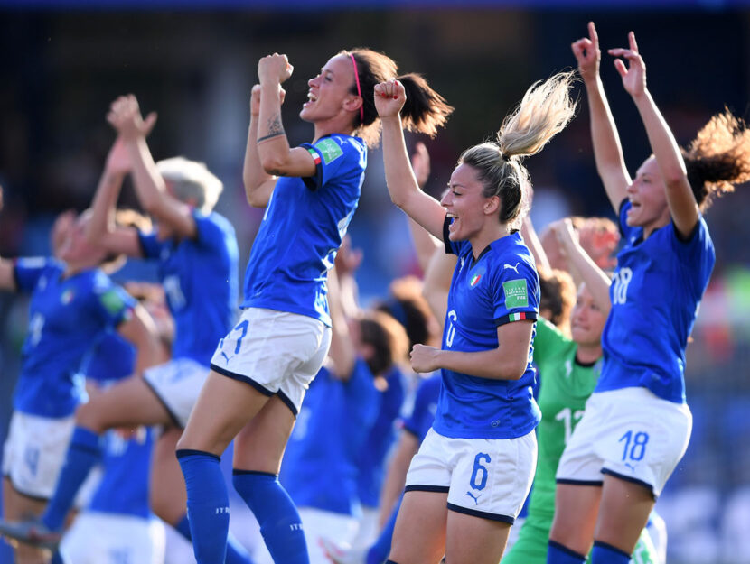 Le calciatrici dell'Italia dopo la vittoria contro la Cina al Mondiale di Francia, Montpellier, 25 g