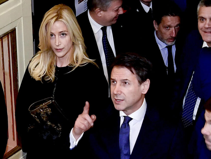 Il presidente del Consiglio Giuseppe Conte, con la compagna Olivia Paladino