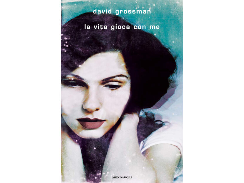 "La vita gioca con me" (Mondadori) è il 14° romanzo di David Grossman